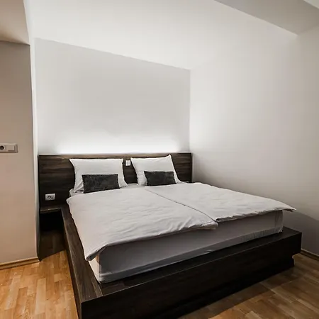 9 Dreams Pod Krvavcem Apartamento *